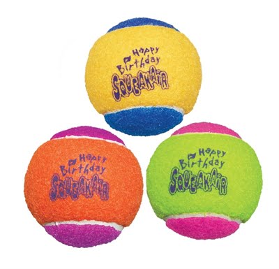 kong squeakair birthday balls-1